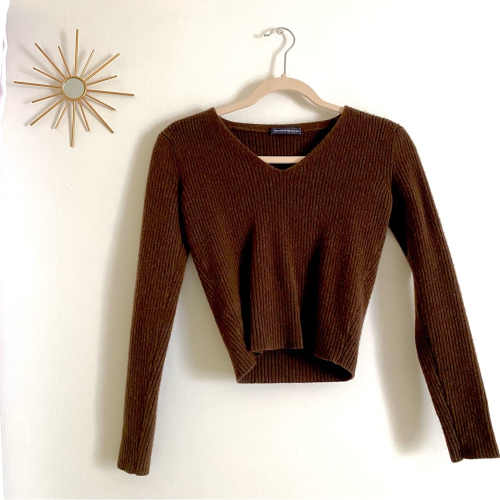 Brandy Melville Anne Wool V-Neck Sweater in Mocha
